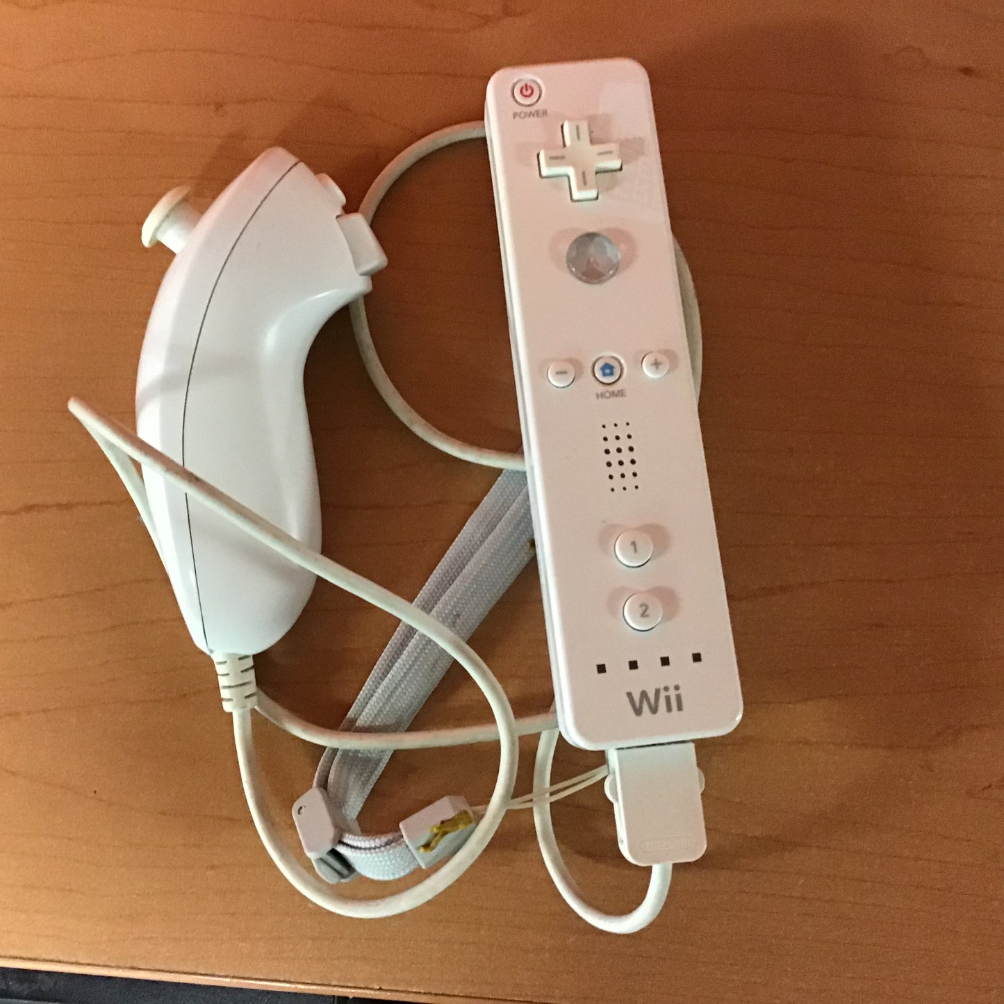 Nintendo Wii Nunchuk + Remote
