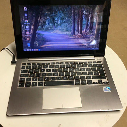 ASUS Vivobook S200E