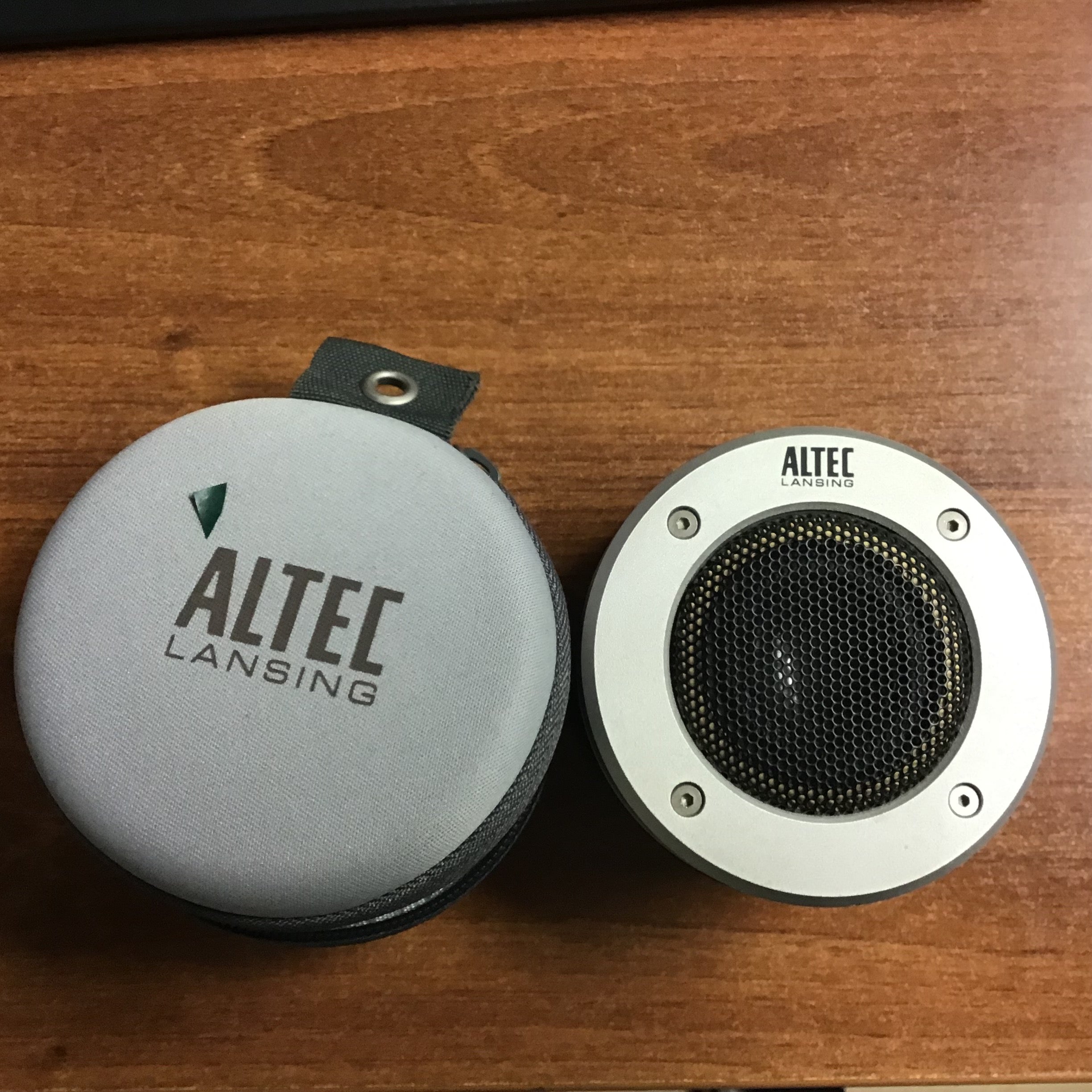 Altec lansing hot sale im227